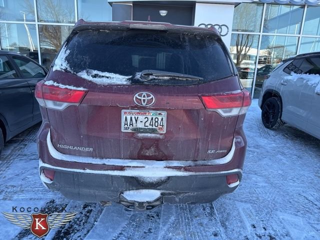 Used 2017 Toyota Highlander SE image 8