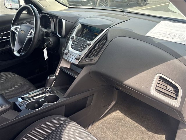 Used 2017 Chevrolet Equinox LT w/ Convenience Package FWD image 26