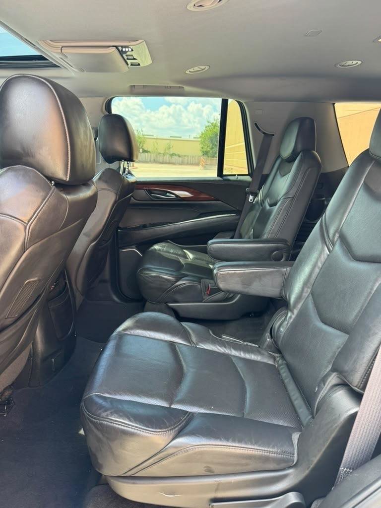 Used 2016 Cadillac Escalade Premium AWD/4WD image 12