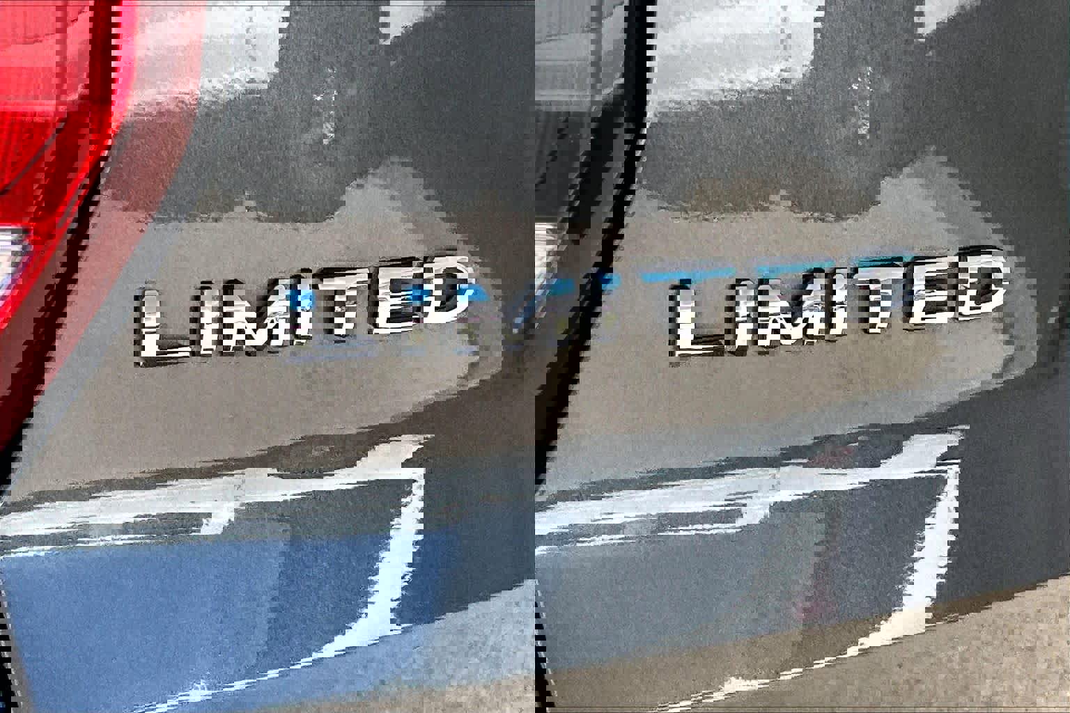 Certified 2019 Ford Explorer Limited w/ Class III Trailer Tow Package image 11