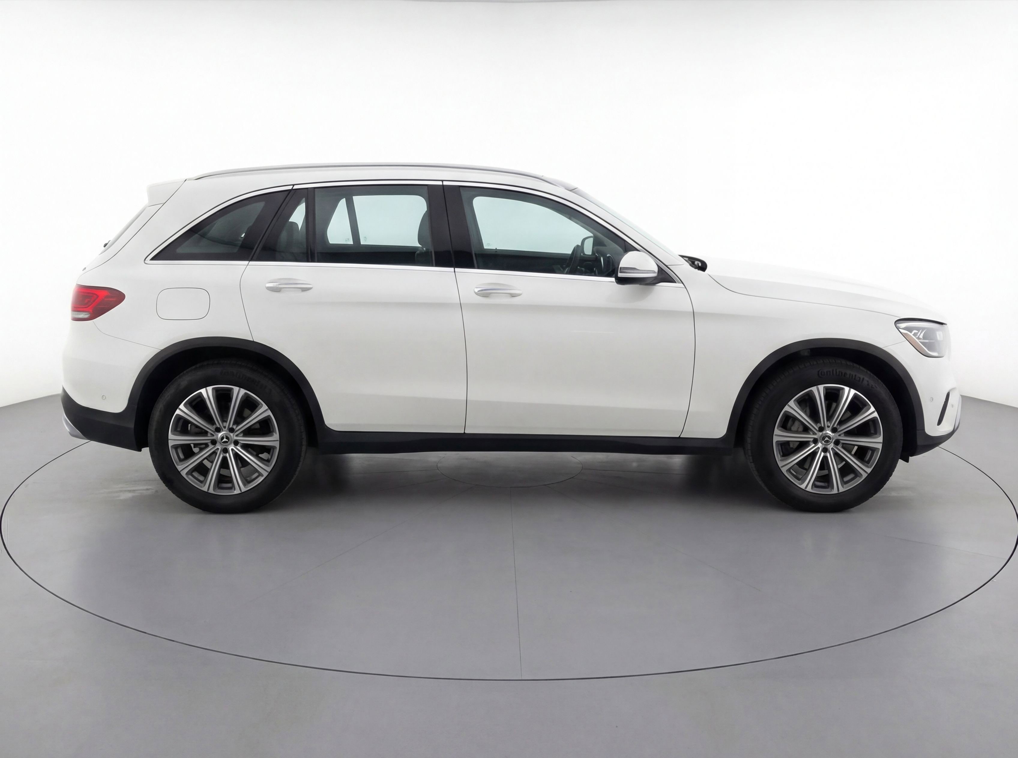 Used 2024 Mercedes-Benz GLC 300 image 11