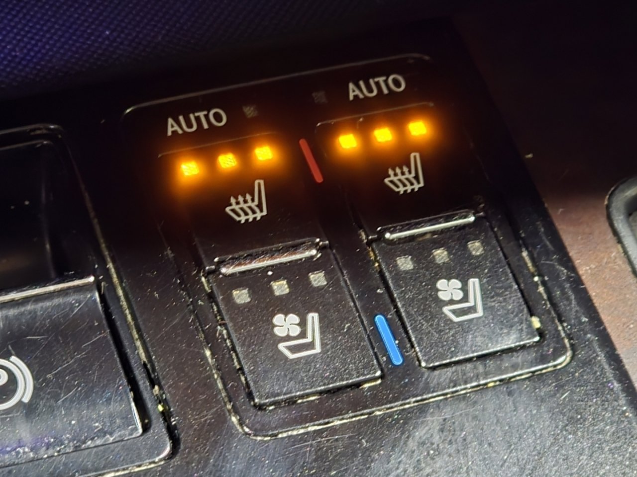 Used 2020 Lexus RX 350 AWD w/ Premium Package image 7