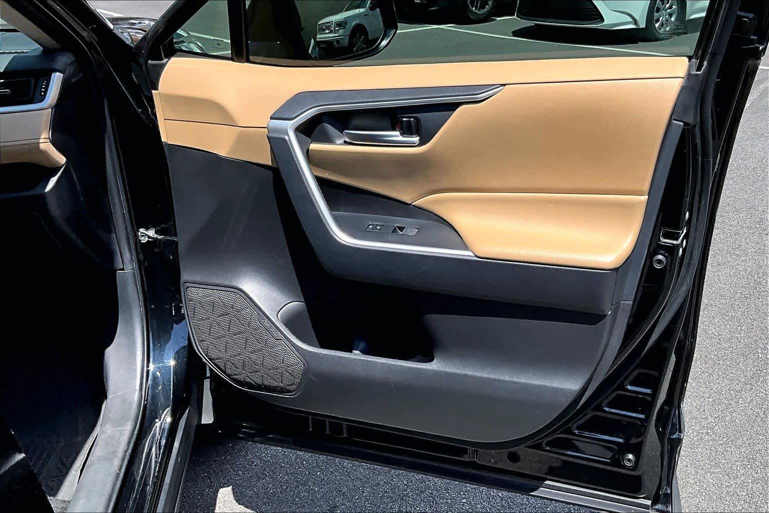 Certified 2025 Toyota RAV4 XLE Premium FWD image 23