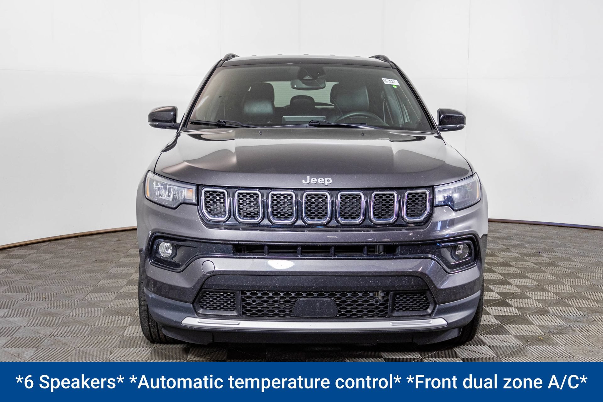 Used 2023 Jeep Compass Limited AWD/4WD image 12