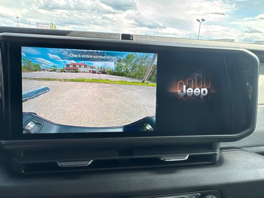 New 2026 Jeep Gladiator Sport AWD/4WD image 13