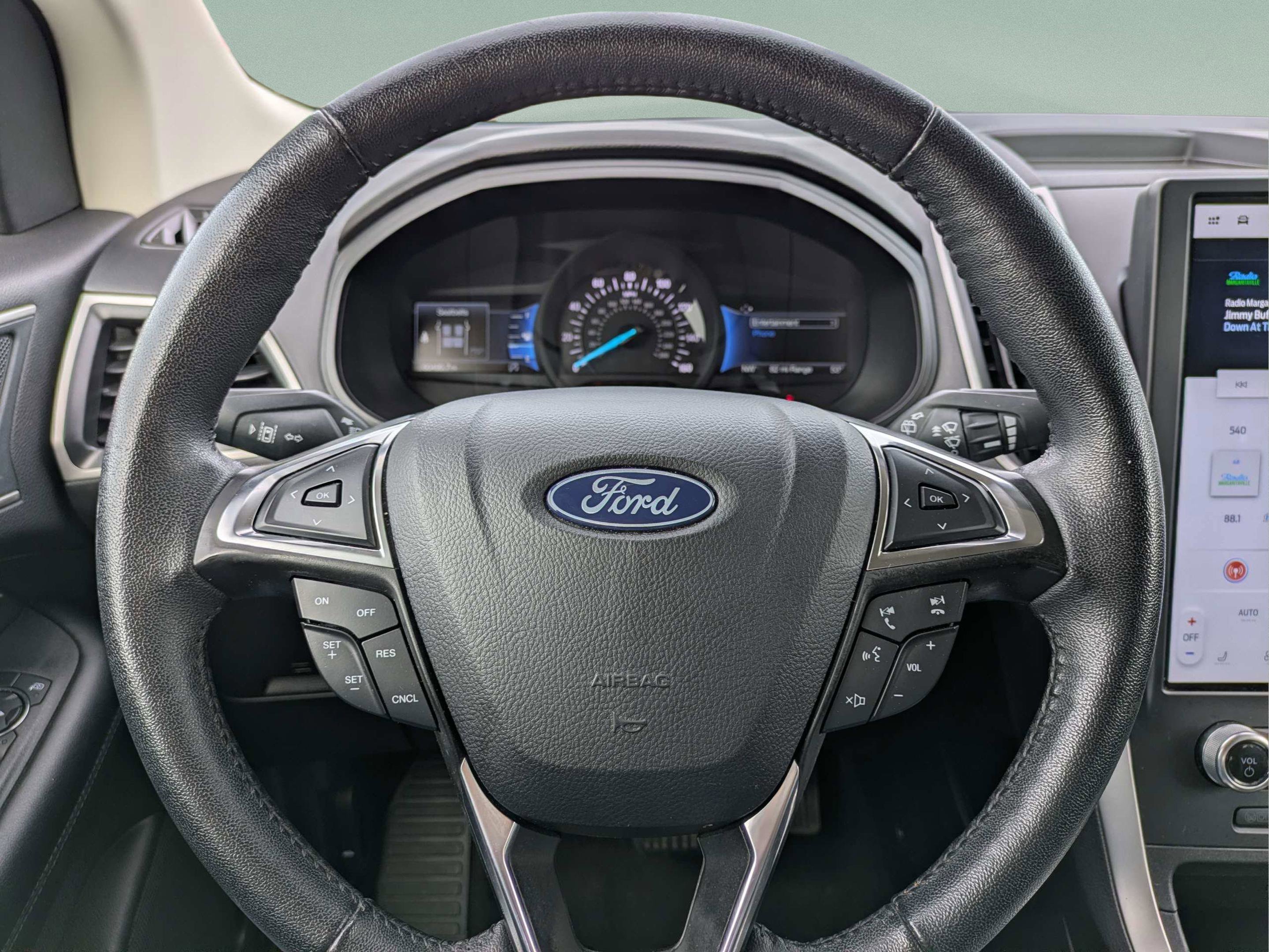 Used 2024 Ford Edge SEL AWD/4WD image 26
