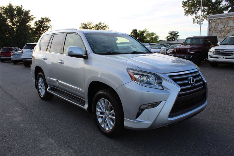 Used 2015 Lexus GX 460 w/ Premium Package AWD/4WD image 8