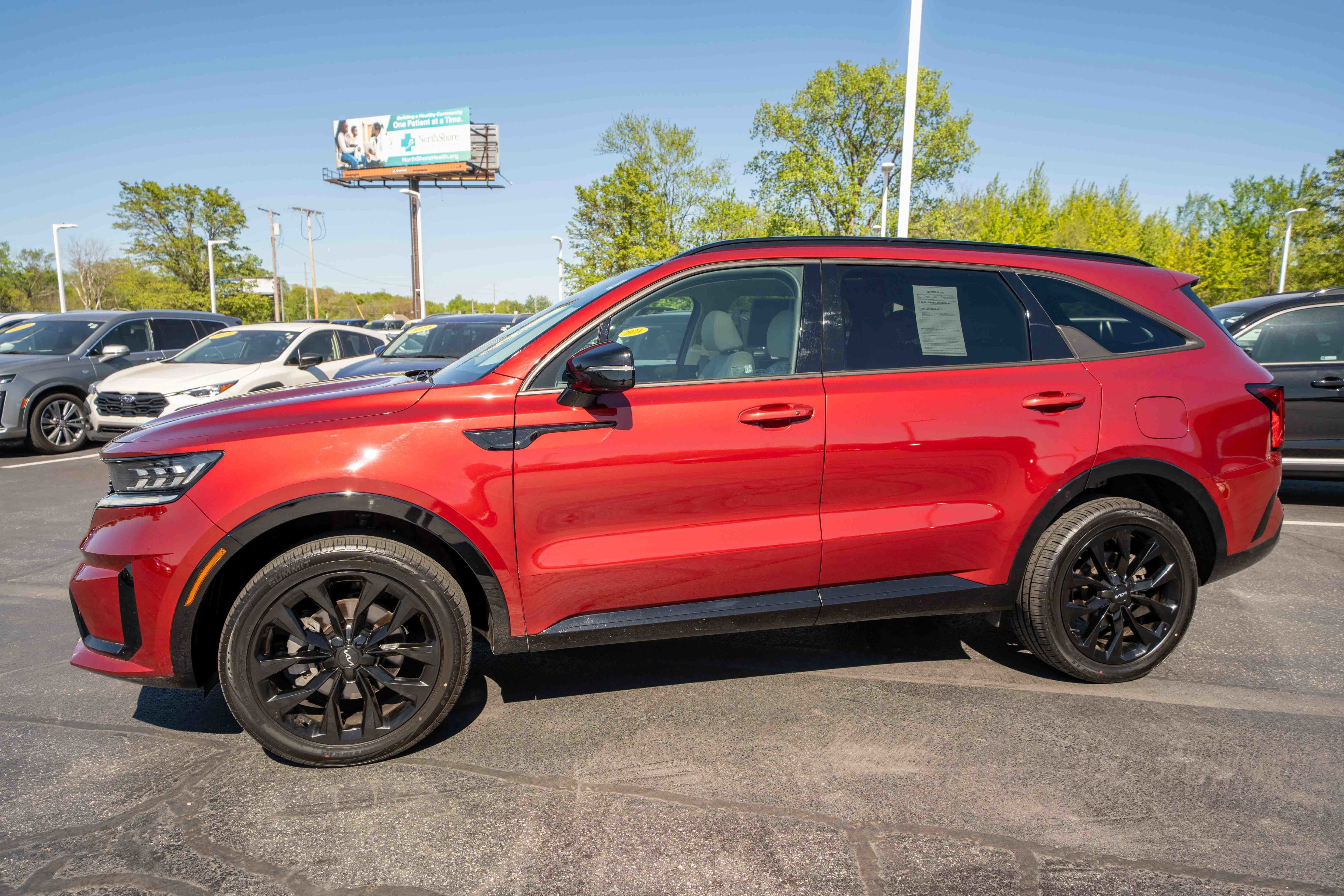 Used 2023 Kia Sorento SX AWD/4WD image 3