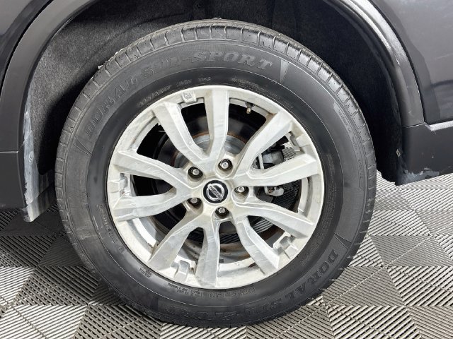 Used 2019 Nissan Rogue S w/ Special Edition Package FWD image 33
