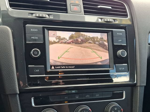 Used 2019 Volkswagen Golf S FWD image 31