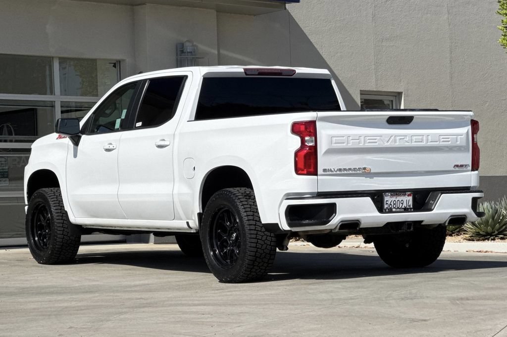 Used 2021 Chevrolet Silverado 1500 RST AWD/4WD image 3