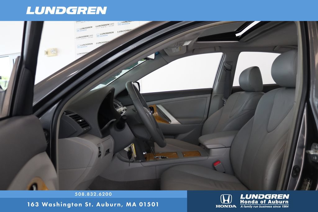 Used 2007 Toyota Camry XLE FWD image 10