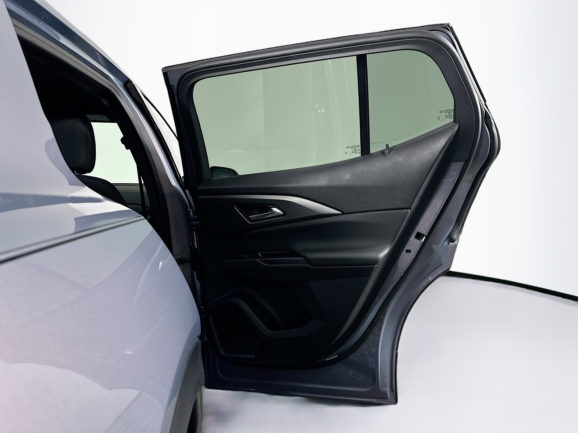 Used 2025 Chevrolet Equinox EV LT image 30