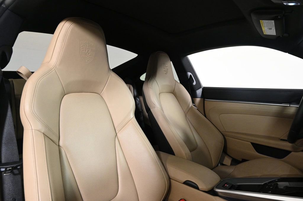 Used 2023 Porsche 911 Carrera image 18