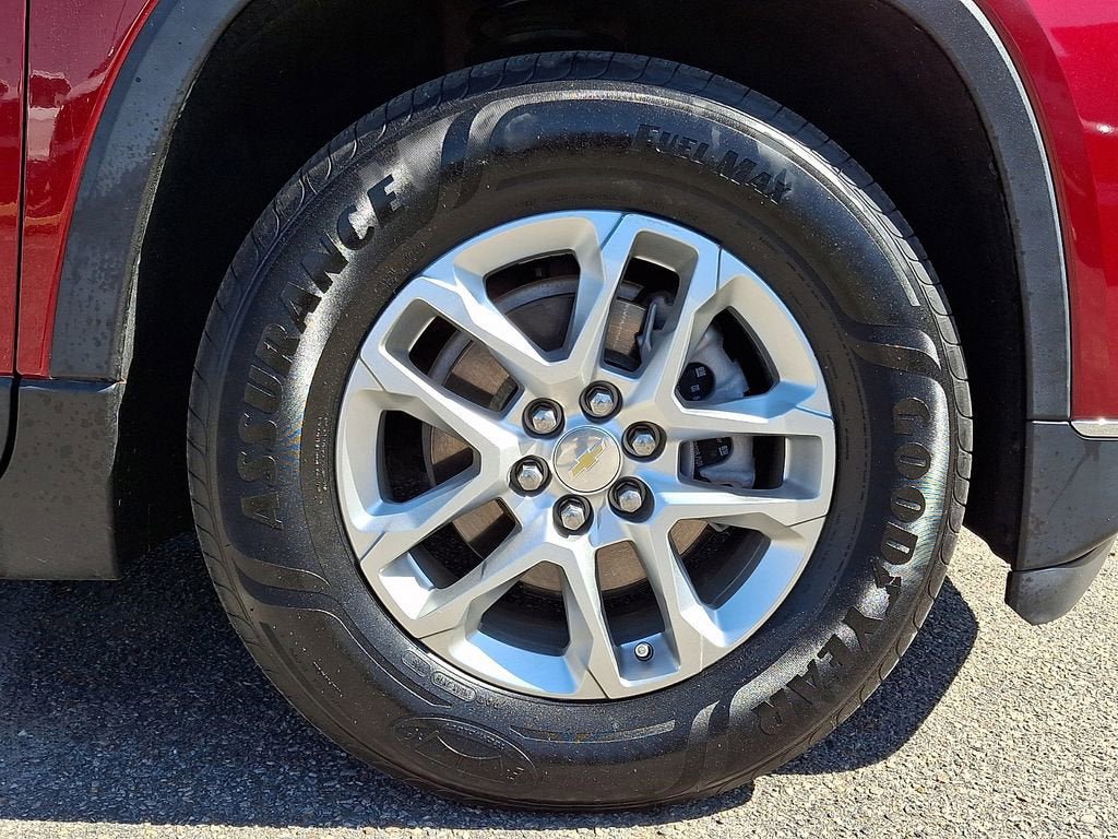 Certified 2021 Chevrolet Traverse LT FWD image 9