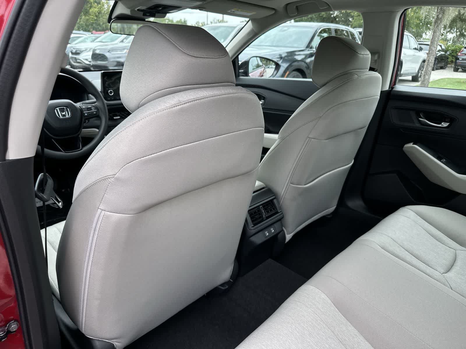 Used 2025 Honda Accord SE image 14