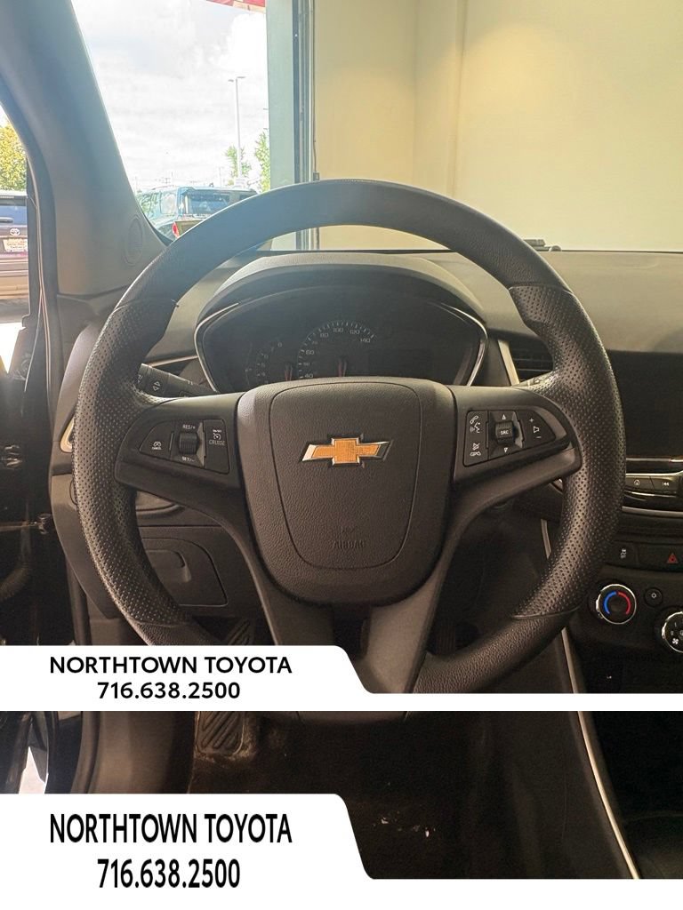 Used 2020 Chevrolet Trax LS w/ Tint and Cruise Package FWD image 8