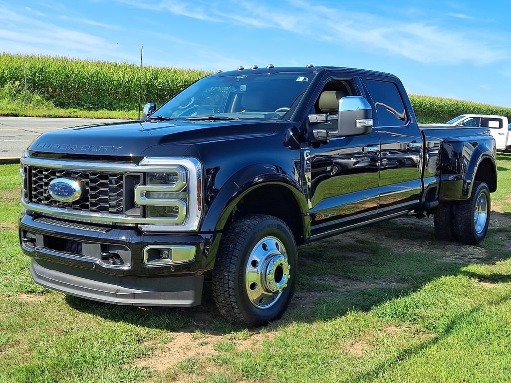 Used 2026 Ford F450 Platinum w/ Platinum Plus Package AWD/4WD image 3