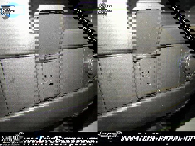 Used 2023 Chevrolet Express 2500 w/ Driver Convenience Package image 28