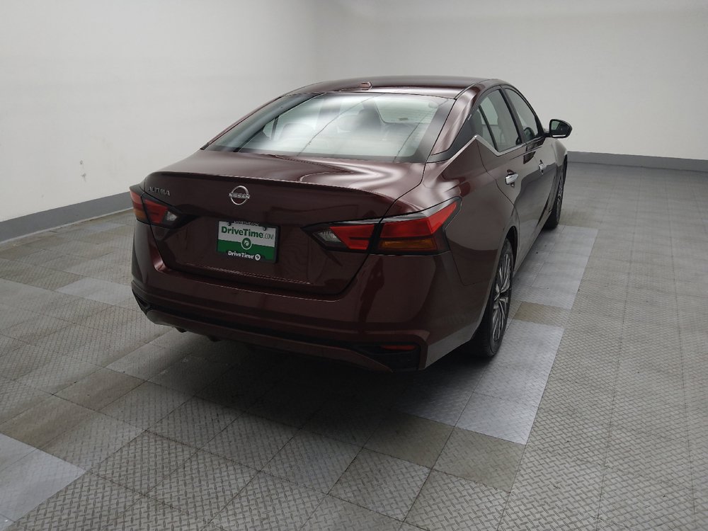 Used 2025 Nissan Altima 2.5 SV FWD image 9