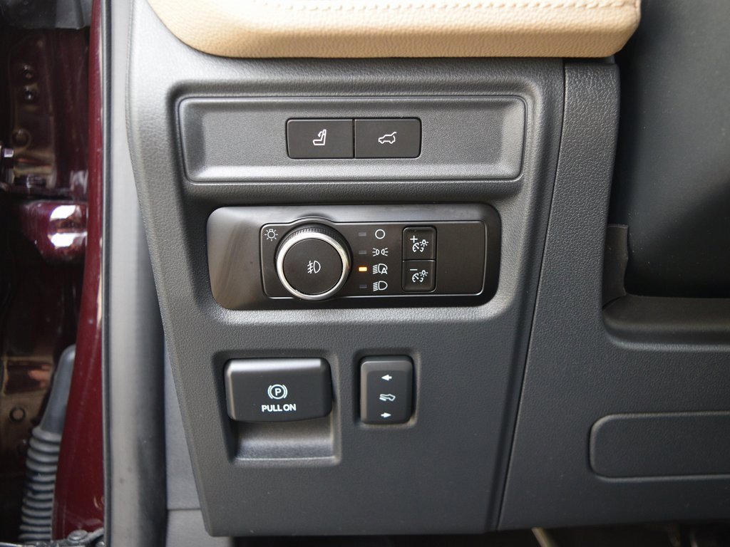 Used 2024 Ford Expedition Limited image 29