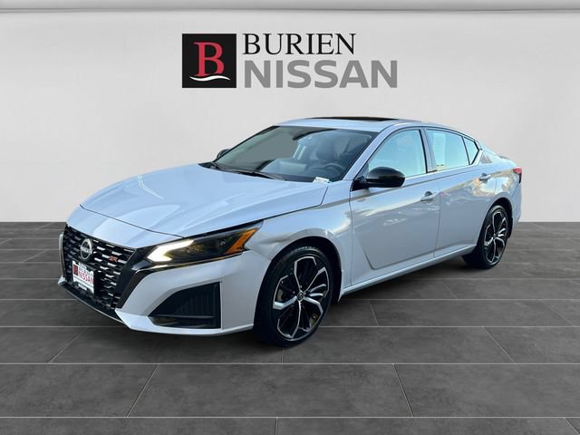 Used 2023 Nissan Altima 2.5 SR w/ SR Premium Package