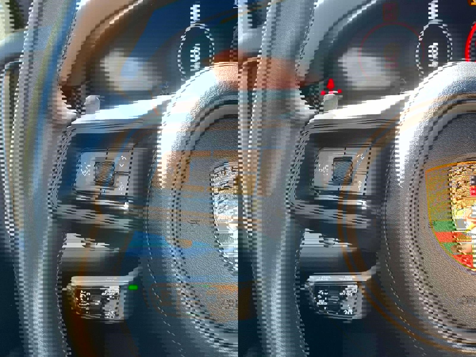 Used 2024 Porsche Cayenne image 22