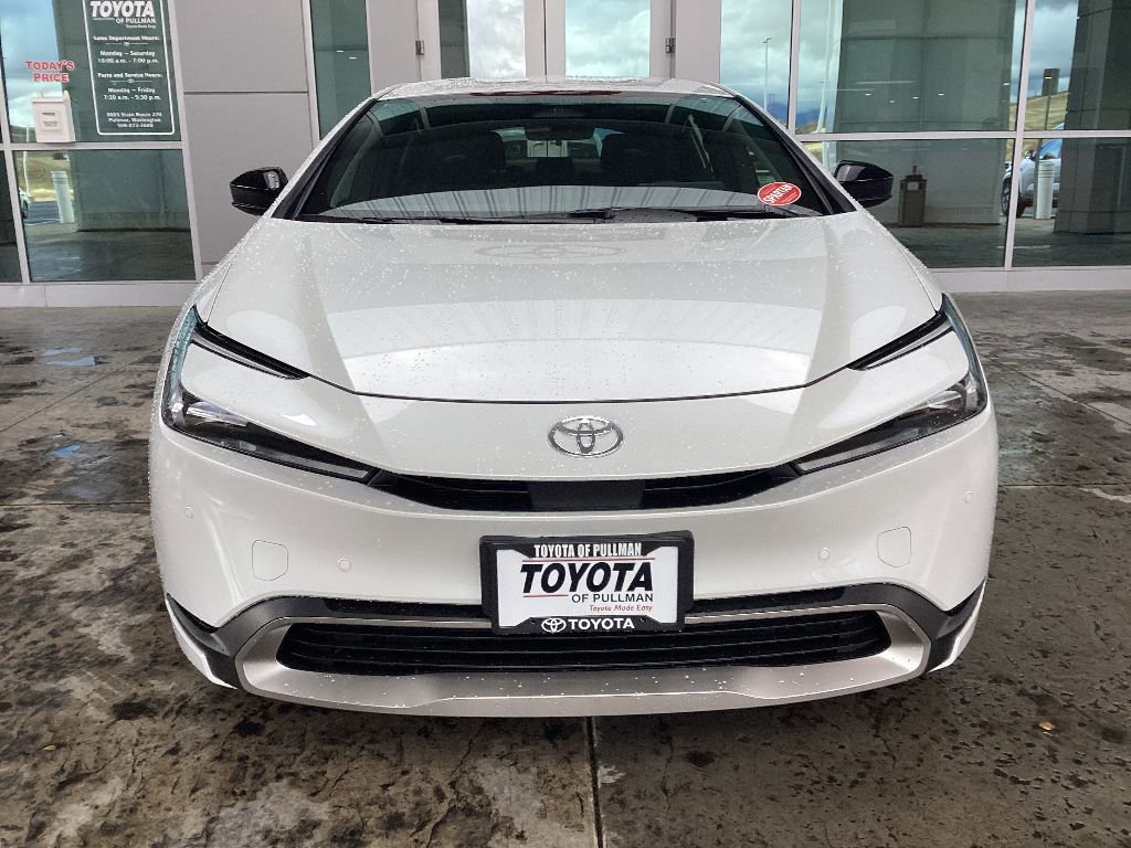New 2026 Toyota Prius Plug-In Hybrid image 3