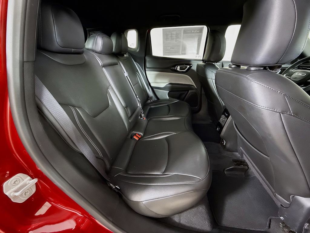 Used 2025 Jeep Compass Limited AWD/4WD image 34