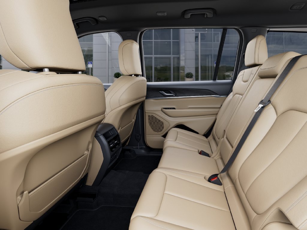 New 2027 Jeep Grand Cherokee L Limited AWD/4WD image 23