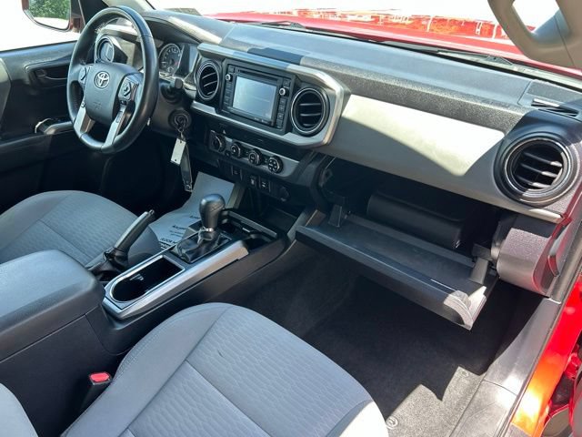 Used 2019 Toyota Tacoma SR5 AWD/4WD image 26