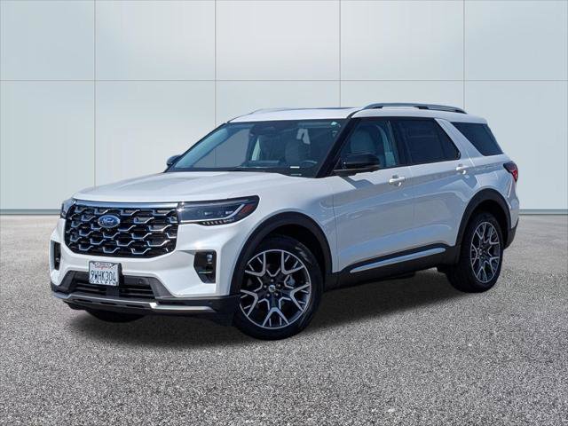Used 2025 Ford Explorer Platinum w/ Ultimate Package RWD image 1