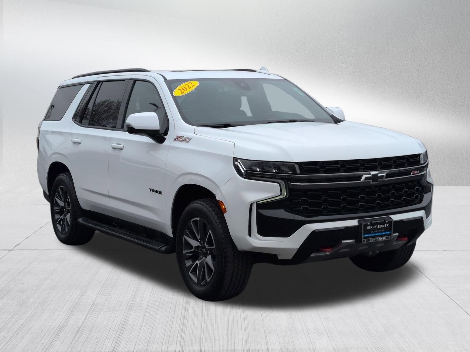 Used 2022 Chevrolet Tahoe Z71 w/ Luxury Package AWD/4WD image 8