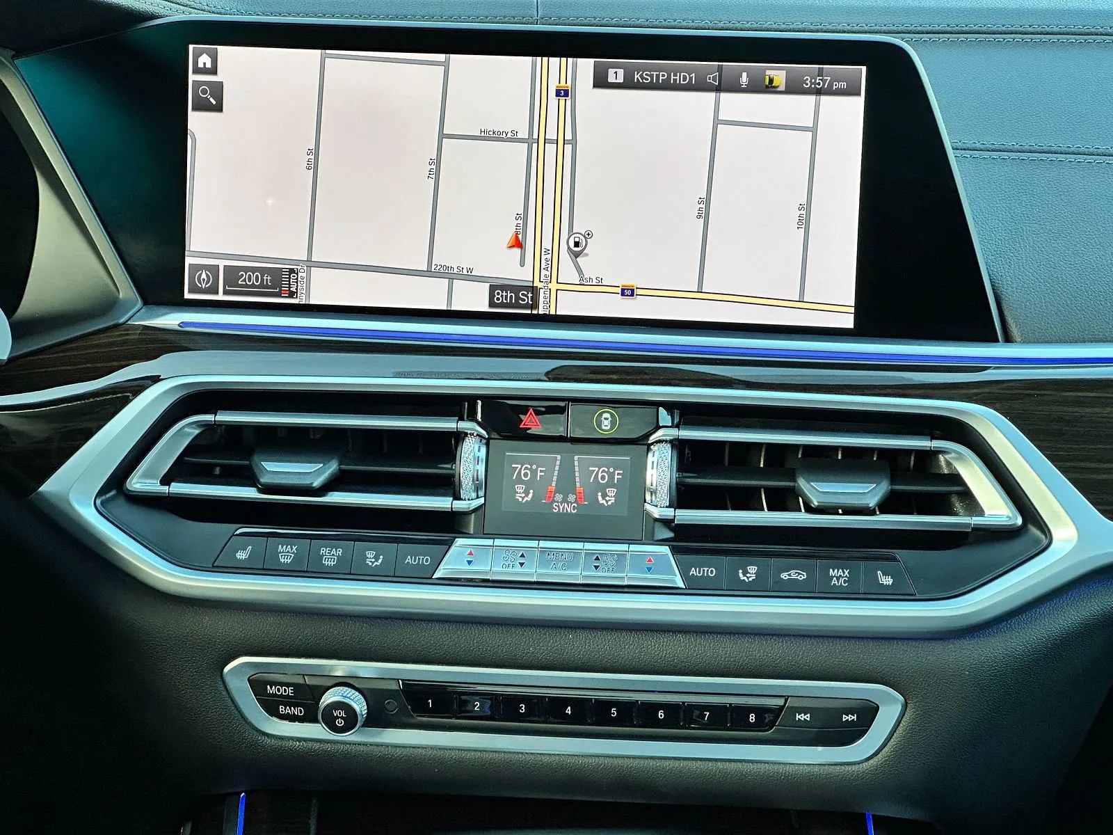 Used 2019 BMW X7 xDrive40i w/ Premium Package AWD/4WD image 16