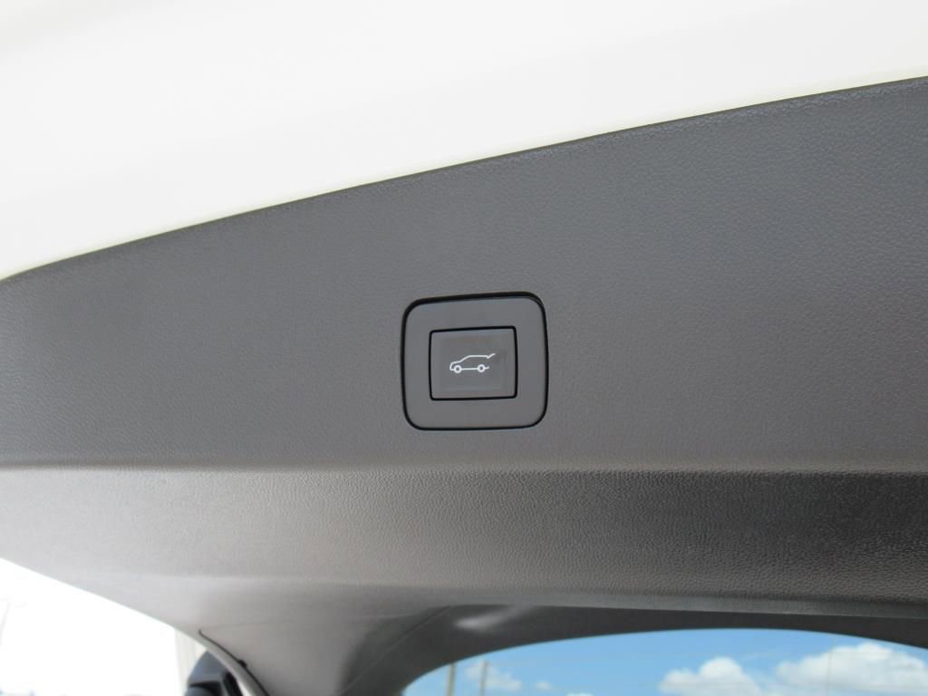 New 2026 Buick Encore GX Avenir w/ Avenir Technology Package image 32