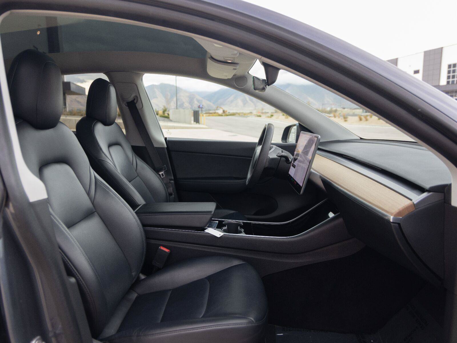 Used 2020 Tesla Model Y Long Range AWD/4WD image 29
