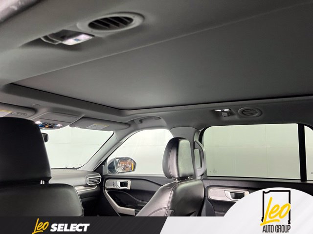 Used 2024 Ford Explorer XLT w/ Equipment Group 202A AWD/4WD image 24