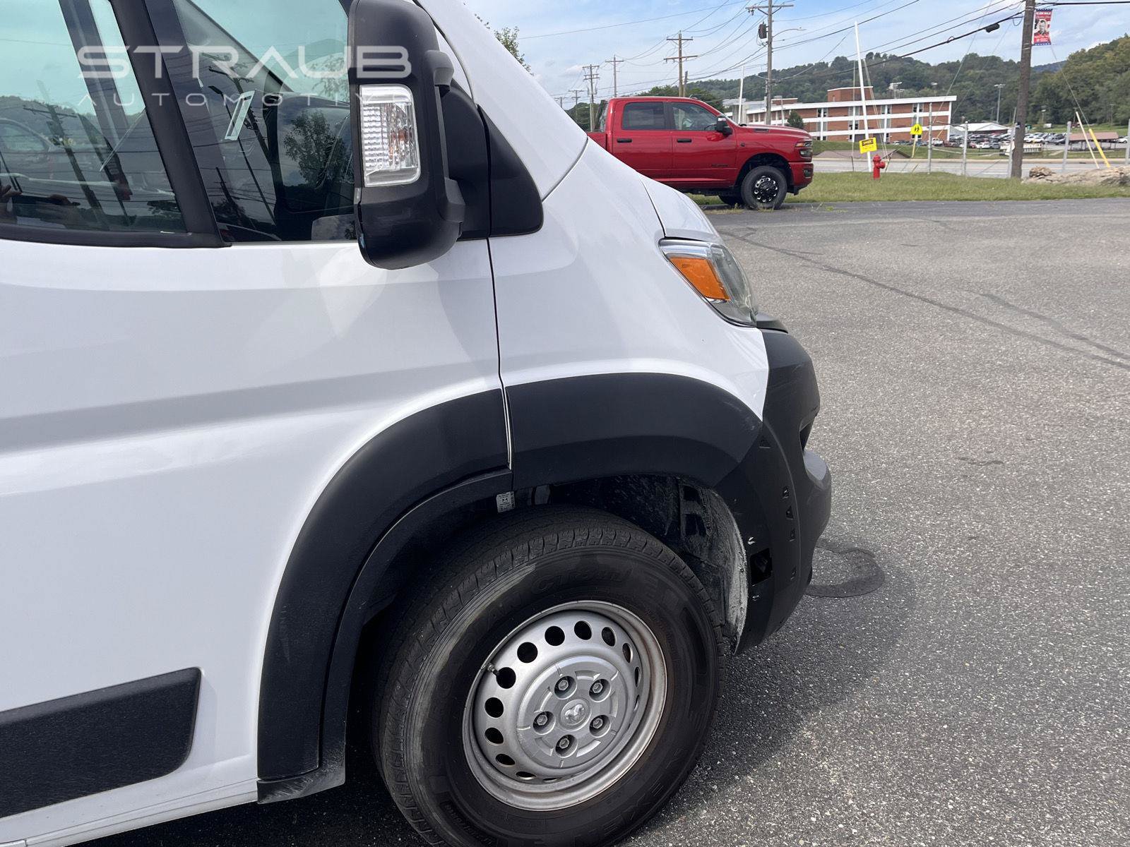 Used 2025 RAM ProMaster 3500 w/ Convenience Group FWD image 2