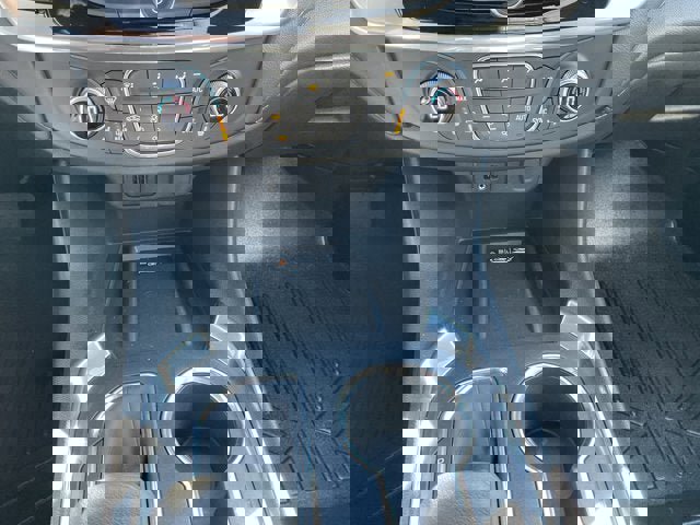 Used 2022 Chevrolet Traverse LT image 20