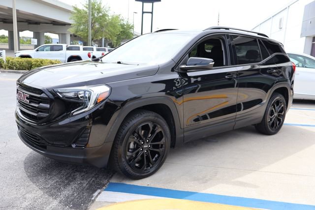 Used 2019 GMC Terrain SLE w/ Driver Convenience Package AWD/4WD image 3