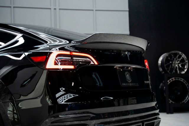 Used 2021 Tesla Model 3 Performance AWD/4WD image 5