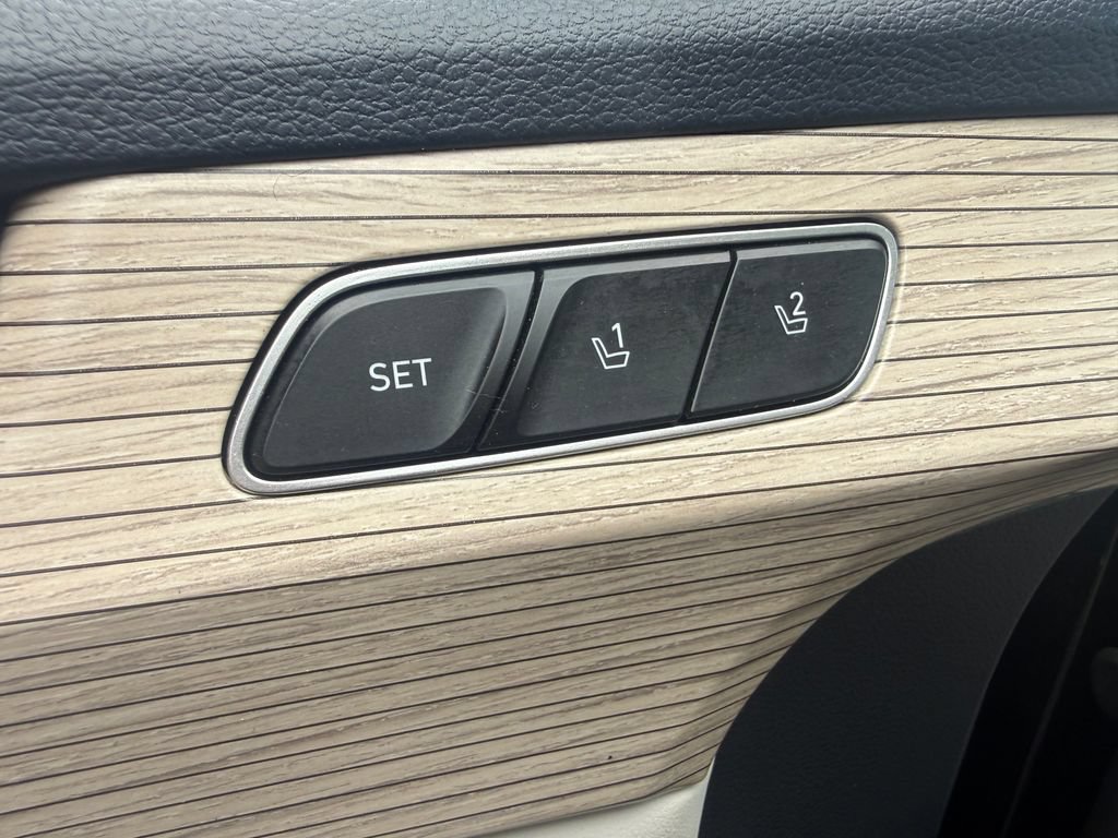 Used 2021 Hyundai Palisade SEL w/ Premium Package AWD/4WD image 15