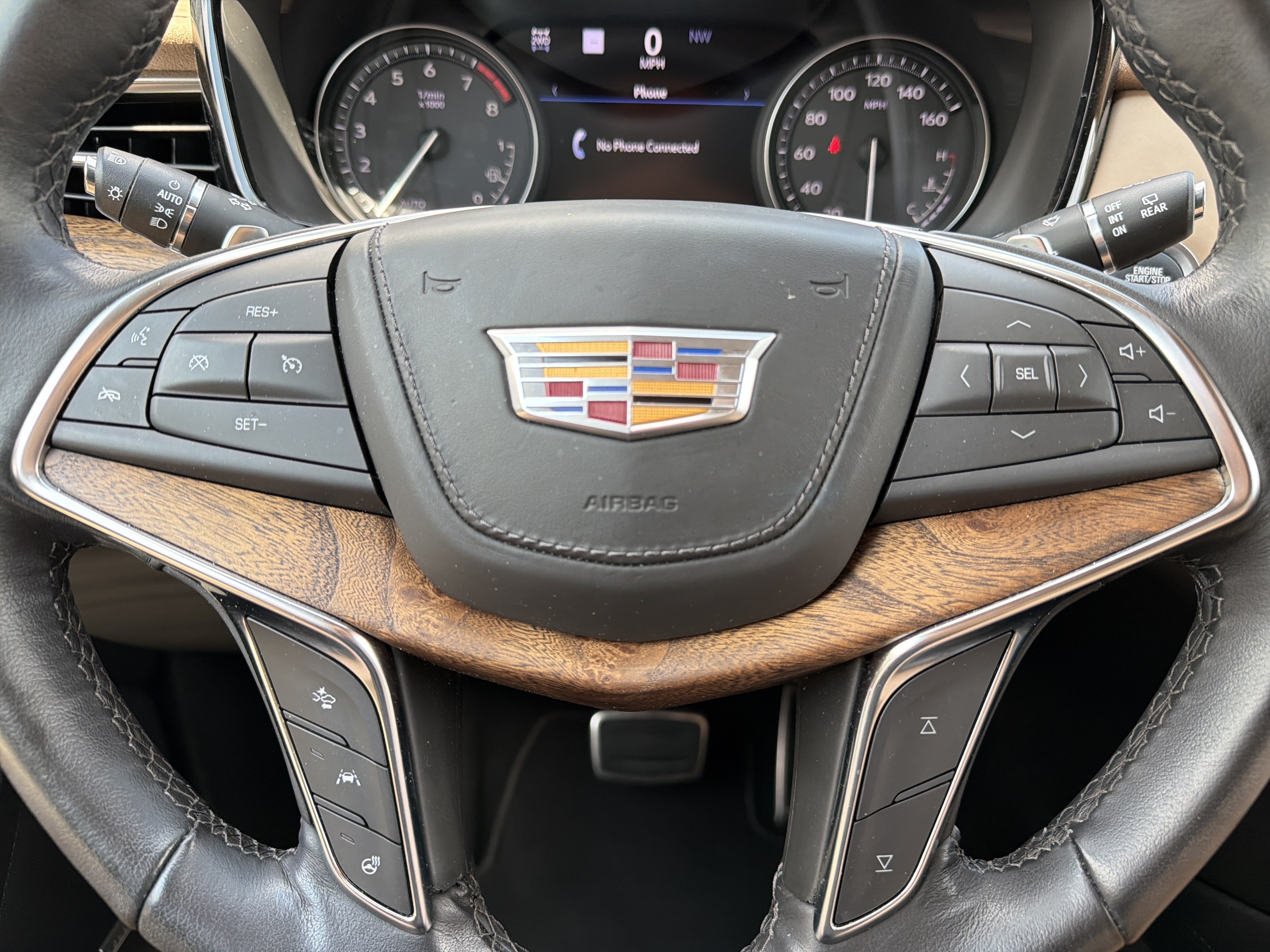 Used 2024 Cadillac XT5 Sportv w/ Platinum Package AWD/4WD image 11