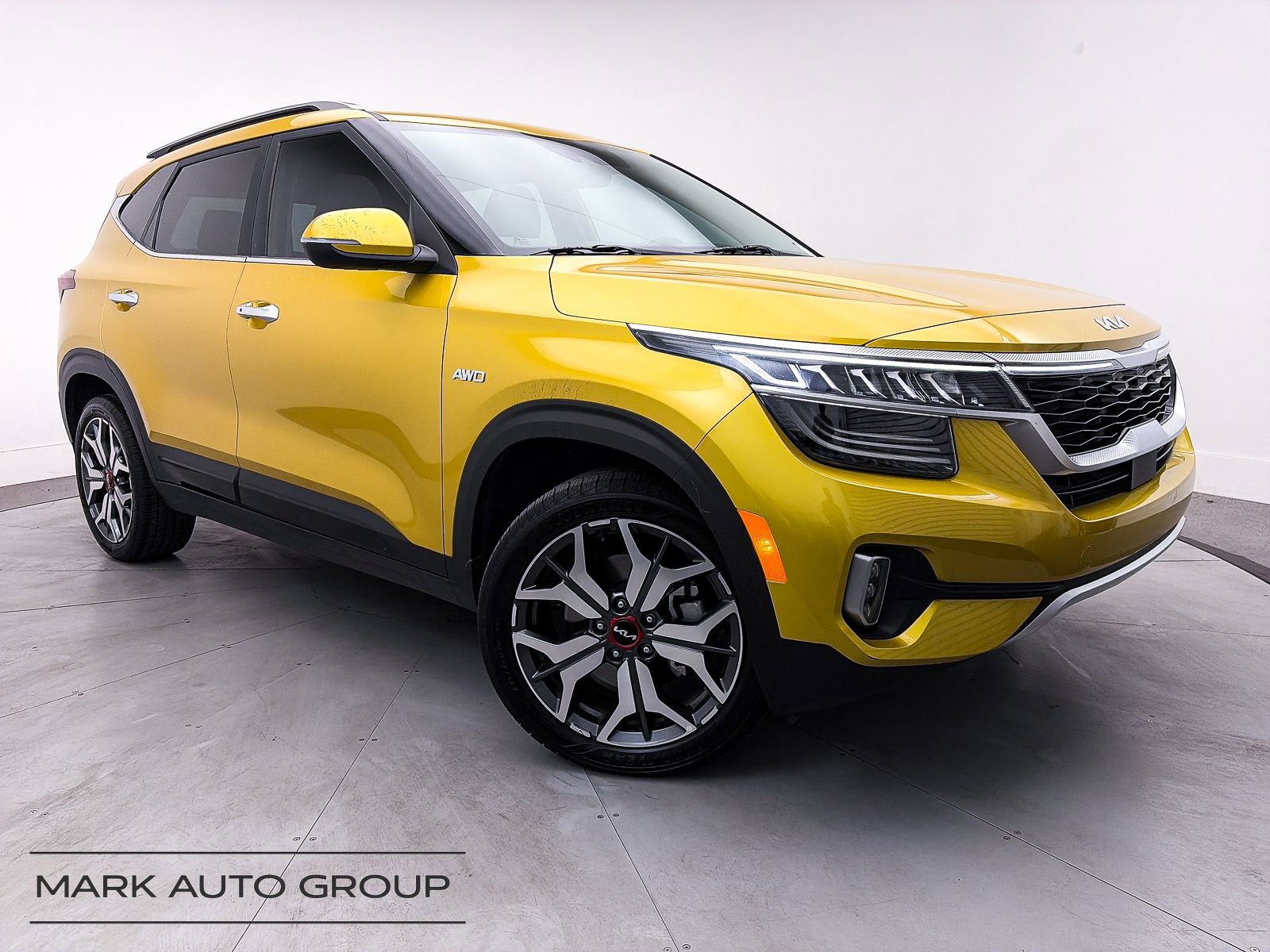 Used 2022 Kia Seltos SX w/ Sunroof Package image 1