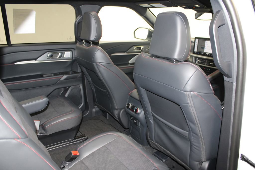 New 2026 Ford Explorer ST w/ Sun And Sound Package image 32