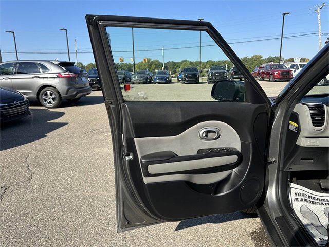 Used 2016 Kia Soul image 23