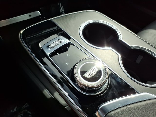 Used 2026 Cadillac Lyriq Luxury AWD/4WD image 31