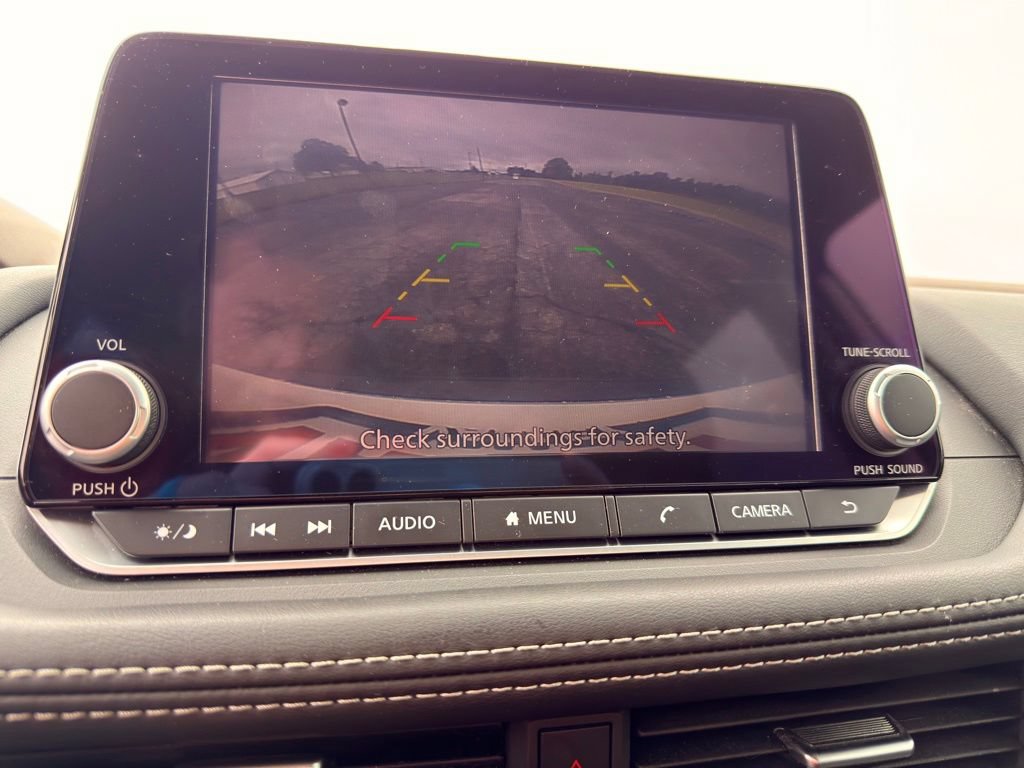 Used 2023 Nissan Rogue S AWD/4WD image 41
