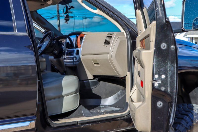 Used 2007 Dodge Ram 3500 Truck Laramie w/ Protection Group AWD/4WD image 30