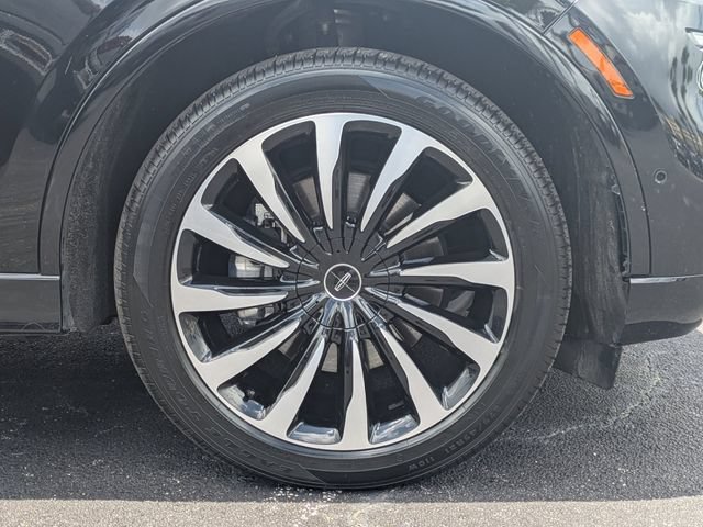 Used 2023 Lincoln Aviator Black Label Grand Touring w/ Class IV Trailer Tow Package AWD/4WD image 11